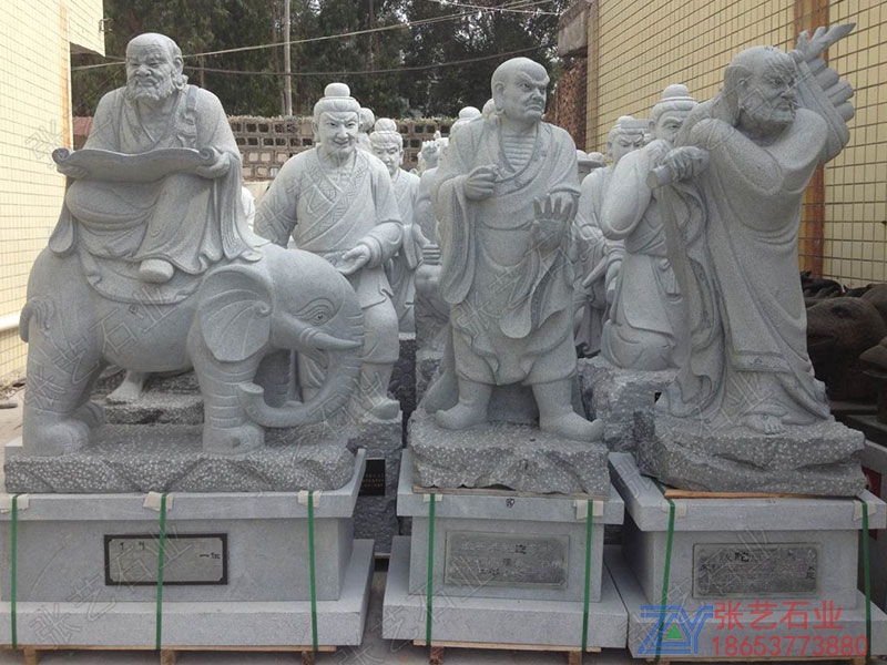 十八羅漢雕像 