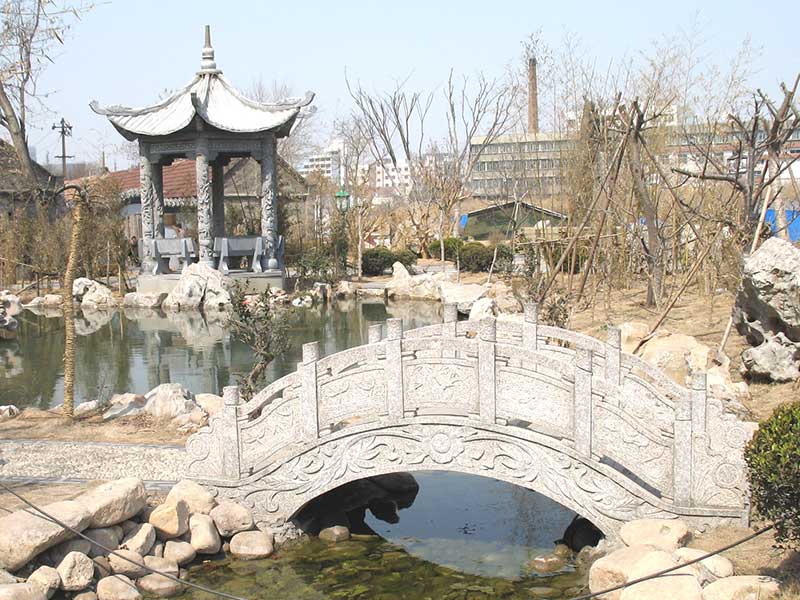 石欄桿 