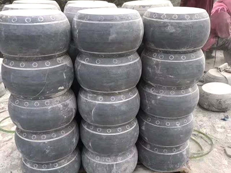 柱頂石 