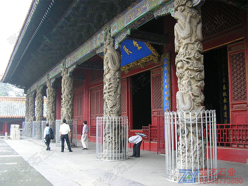 石龍柱 
